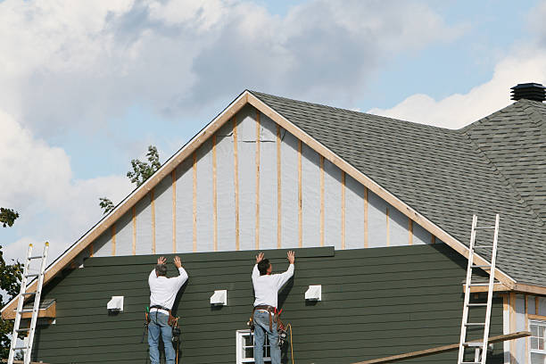 Professional Siding Contractor technician working in Mount Holly, NC